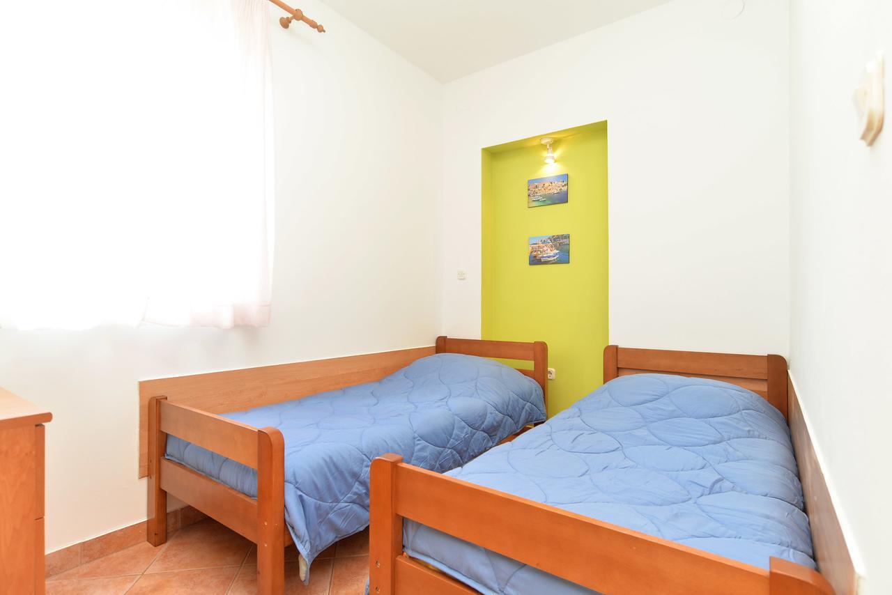 Apartments Denis 344 Fažana Extérieur photo